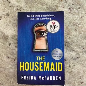 The housemaid by Freida McFadden